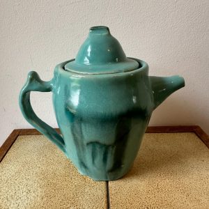 #06 – Coffee Pot (non pouring) – Gerald Bate